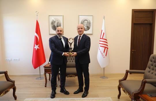 RDÜ Mütevelli Heyet Başkanı Barış Çakmakçı'dan YÖK Başkanı Prof. Dr. Erol Özvar’a ziyaret