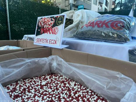 İzmir'deki uyuşturucu operasyonlarında; 1 haftada 46 şüpheliye tutuklama