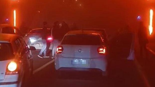 Mardin’de trafikte yol verme kavgası kamerada: 2 yaralı