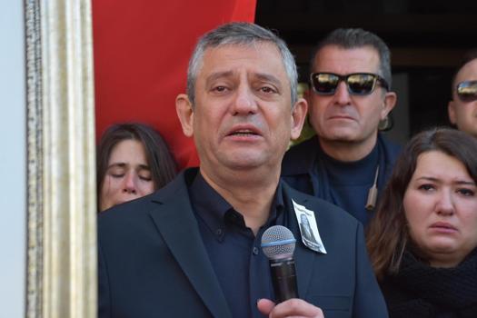 Şehzadeler Belediye Başkanı Gülşah Durbay için belediye önünde tören / Ek fotoğraflar