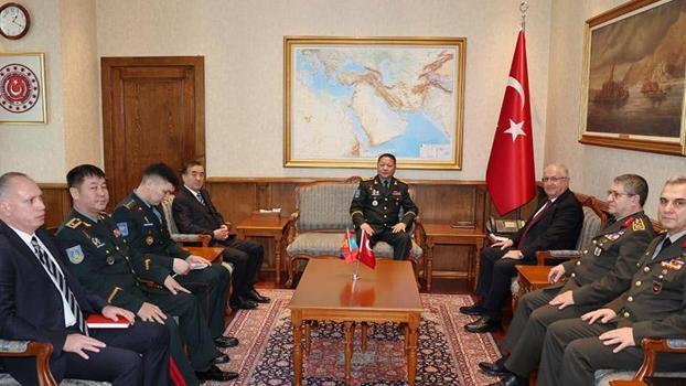 Bakan Güler, Moğolistan Genelkurmay Başkanını kabul etti