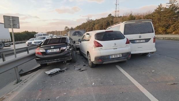 İstanbul - Arnavutköy'de zincirleme kaza: 2 yaralı