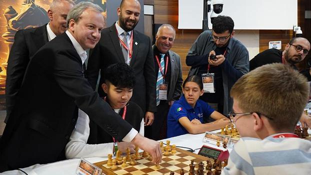 FIDE Dünya 9-17 Yaş Altı Hızlı ve Yıldırım Satranç Şampiyonası, Antalya'da başladı