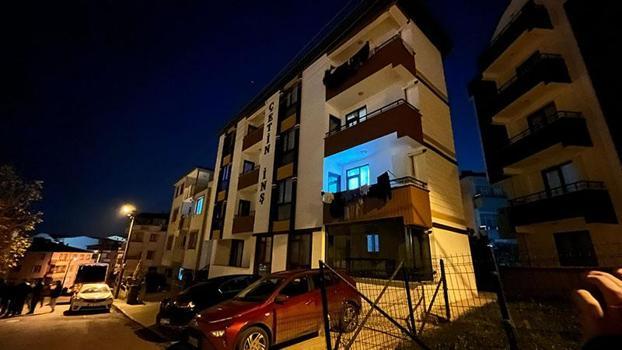 16 yaşındaki kız çocuğu odasında tabancayla başından vurulmuş halde bulundu