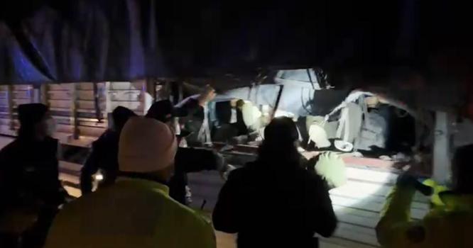 TIR'ın dorsesinde 31 kaçak göçmen yakalandı