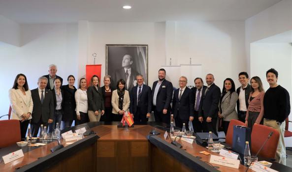 İzmir'den İspanya'ya uzanan 'eğitim' köprüsü