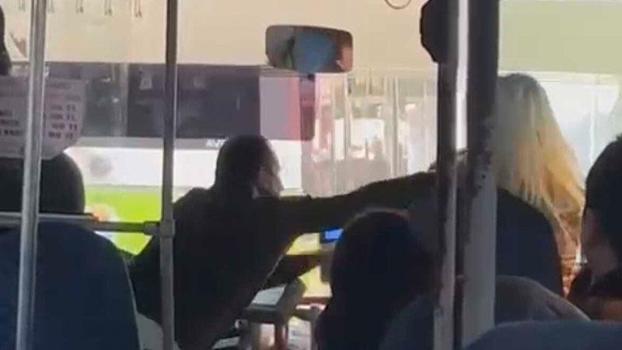 Otobüs şoförü ile kadın yolcunun kavgası kamerada
