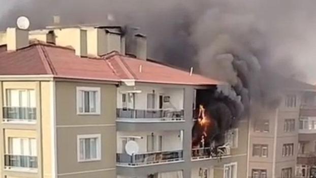 Ankara’da bir apartman dairesinde çıkan yangın endişe yarattı