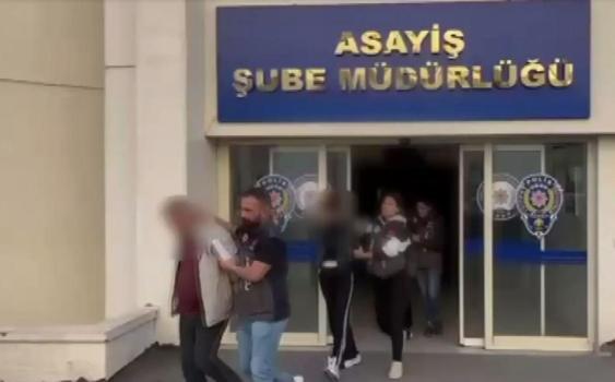 Ankara'da marketten içki çalan 3 kişiyi kameralar kaydetti