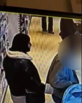 İstanbul- İstanbul'da alışveriş yapan kişinin cep telefonunu çalan hırsız yakalandı