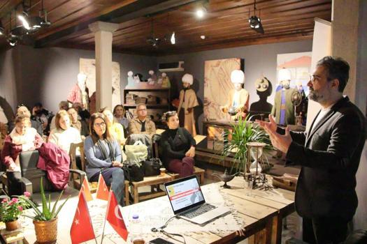 Öğretmen Akademisi'nde 'Felsefe' etkinliği