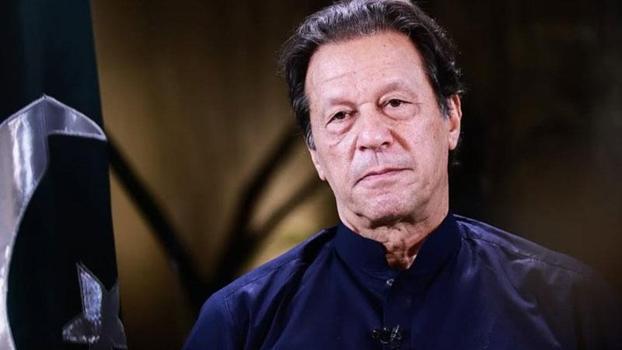 Eski Pakistan Başbakanı Han ile eşine 17'şer yıl hapis cezası