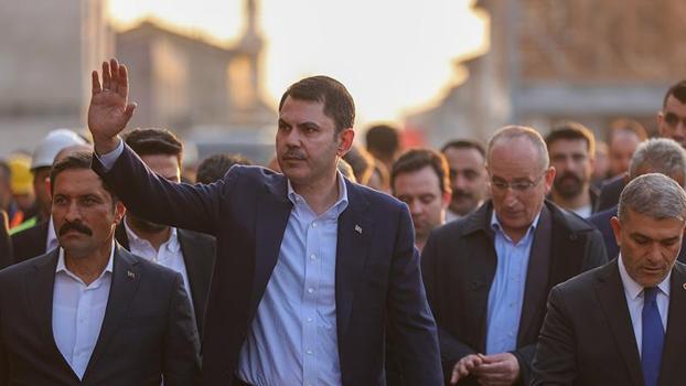 Bakan Kurum, Hatay'da afet konutlarını inceledi