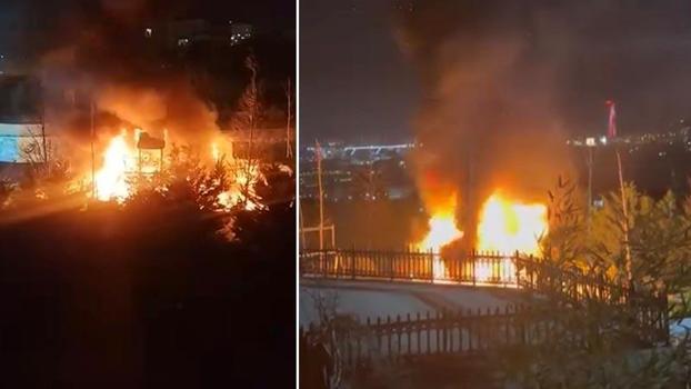 Beylikdüzü'nde çocuk parkı alev alev yandı