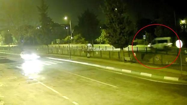 Minibüsün dere yatağına uçtuğu kaza kamerada