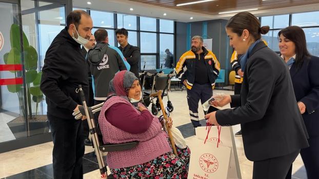 Aydın Şehir Hastanesi'nde hasta kabulü başladı