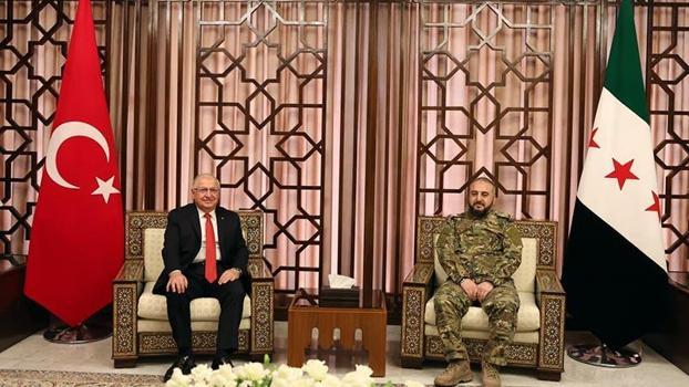 Bakan Güler, Suriye Savunma Bakanı Tümgeneral Ebu Kasra ile bir araya geldi