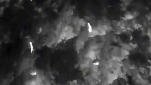 Üreme dönemindeki yaban keçileri, termal kameralı dronla izleniyor