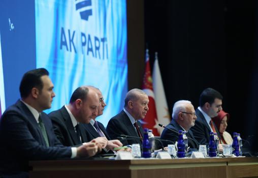 AK Parti'de MKYK toplandı