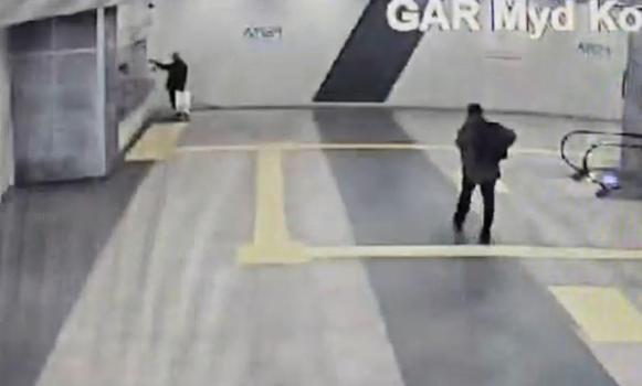 ABB: Gar İstasyonu'nda bir kişinin yangın alarmını devreye aldığı tespit edilmiştir