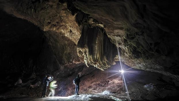 Şemdinli'deki Nehri Mağarası turizme kazandırılmayı bekliyor