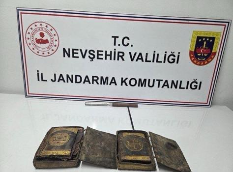 Nevşehir’de tarihi eser niteliği taşıdığı değerlendirilen 2 Tevrat ele geçirildi