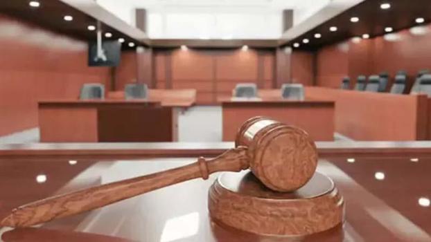 Yargıtay, eşini denemek için isimsiz çiçek gönderen kocayı kusurlu buldu(