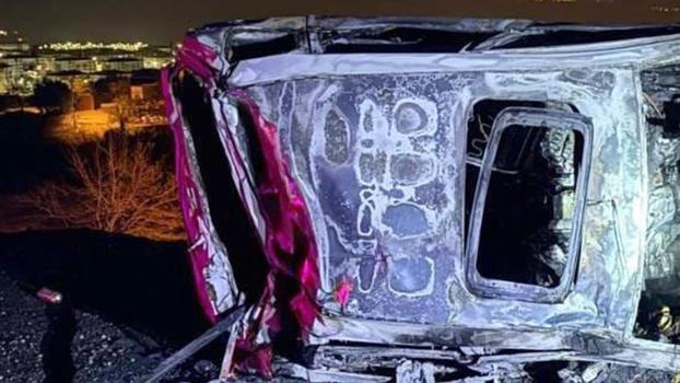 Gaziantep’te bariyerlere çarpıp alev alan otomobilde öldü