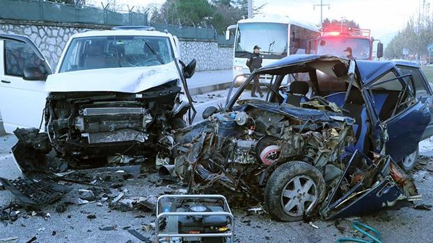 Ağabeyi ve kuzeninin öldüğü kazada yaralanan Hamit, yaşam savaşını yitirdi