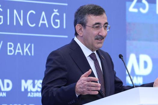 Cevdet Yılmaz: Yenilenebilir enerjide daha fazla mesafe almamız lazım