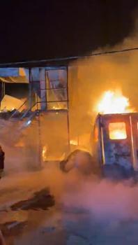 Hatay’da inşaat şantiyesinde yatakhane yangını