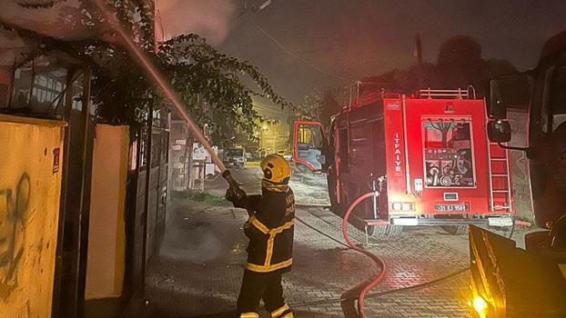 2 katlı evde çıkan yangın söndürüldü