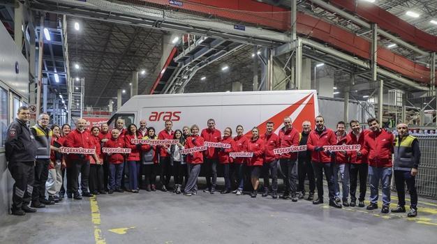 Aras Kargo’nun idari kadrosu kampanya döneminde sahadaki ekiplere destek verdi