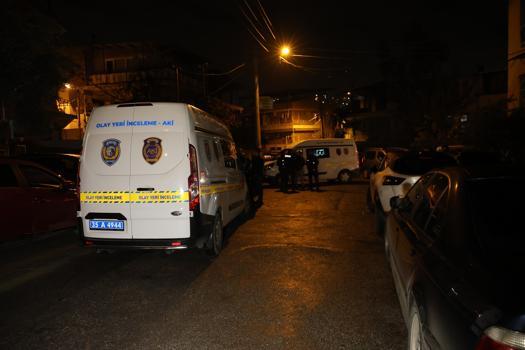 Hırsızlık için girdikleri evin sahibini öldürüp, kaçtılar