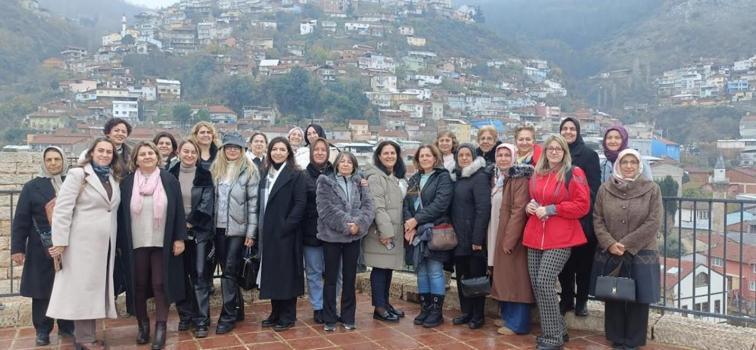 Osmangazi Belediyesi’nin ‘Mahallem Geziyor’ projesine kadınlardan yoğun ilgi