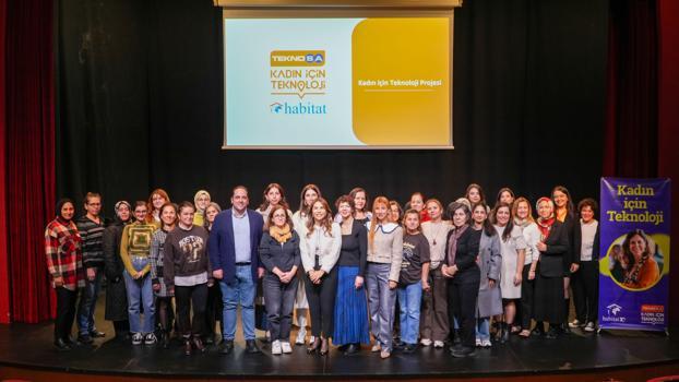 Teknosa: 'Kadın için Teknoloji' projesinde 2025'te 4 binden fazla kadına dokunuldu