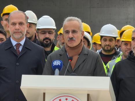 Bakan Uraloğlu: Hatay Havalimanı’ndaki tüm çalışmalar 2026'da tamamlanacak (2)