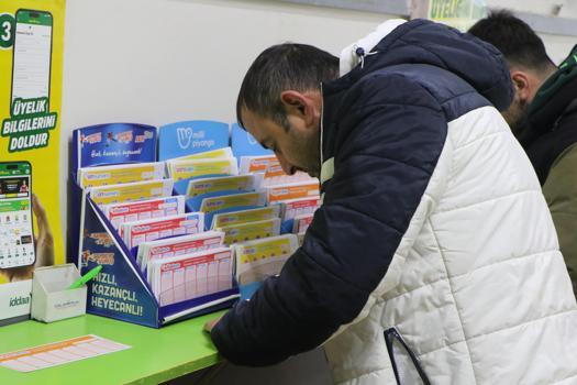 Samsun’da Süper Loto talihlisi 105 milyon TL’lik büyük ikramiyeyi kazandı