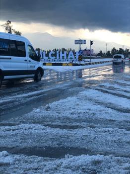 Hatay'da dolu yağışı etkili oldu