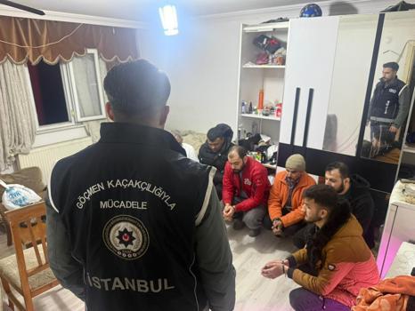 İstanbul - Bağcılar'da kaçak göçmenlere operasyon: 6 gözaltı