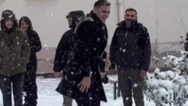 Kayseri Emniyet Müdürü, şehit çocukları ile kar topu oynadı