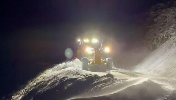 Elazığ’da kar nedeniyle 108 köy yolu ulaşıma kapalı