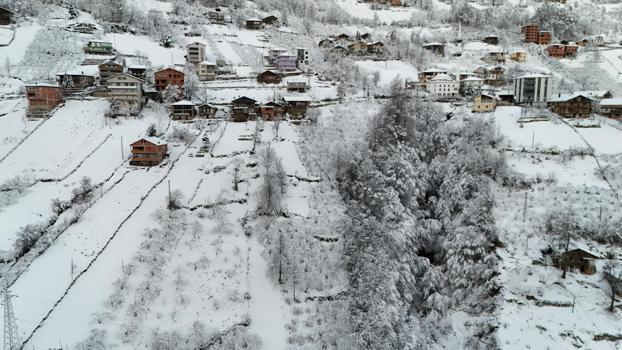 Trabzon’un yüksek kesimlerinden kar manzaraları