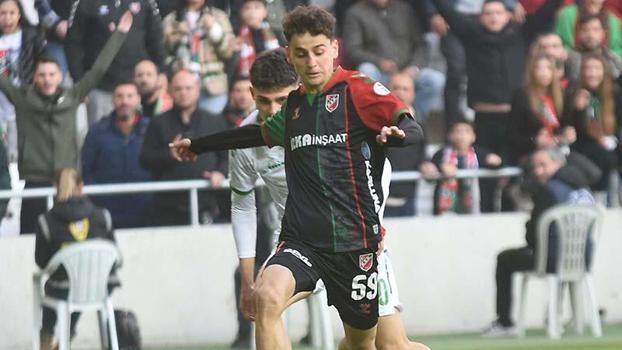 Karşıyakalı Adem'e milli müjde