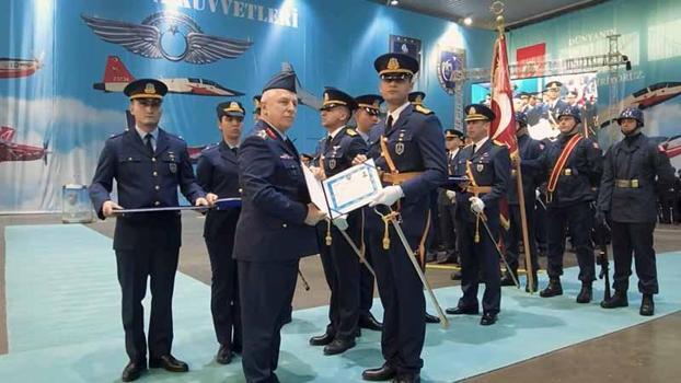 Orgeneral Kadıoğlu, İzmir'de Pilotaj Mezuniyet Töreni'ne katıldı