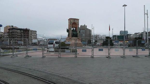 Taksim'de yılbaşı hazırlıkları