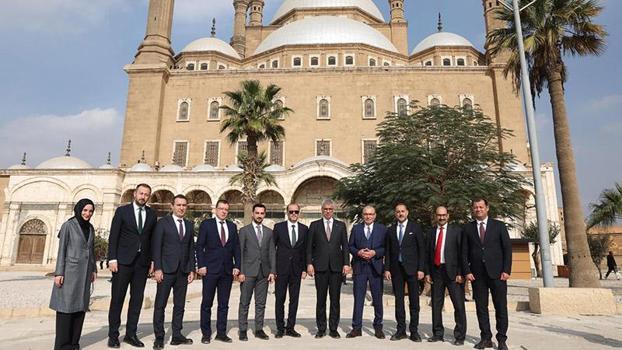 Bakan Memişoğlu, Kahire Kalesi’ni ziyaret etti