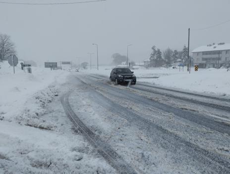 Bolu Dağı'nda kar yağışı ve sis (2)