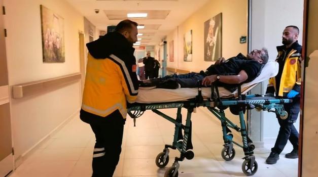 Spiralle mermer keserken ayağını keserek yaralandı