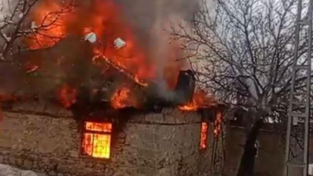 Kayseri'de evde çıkan yangın söndürüldü